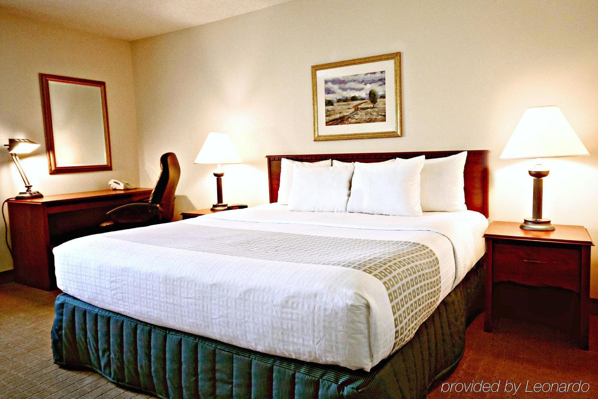 La Quinta By Wyndham N Little Rock - Mccain Mall Hotel